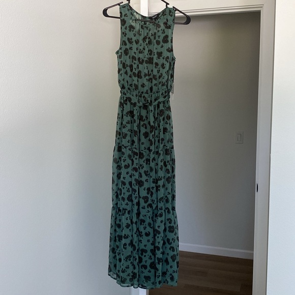 Simply Vera Vera Wang Ruched Tiered Maxi Dress XS - Picture 2 of 3
